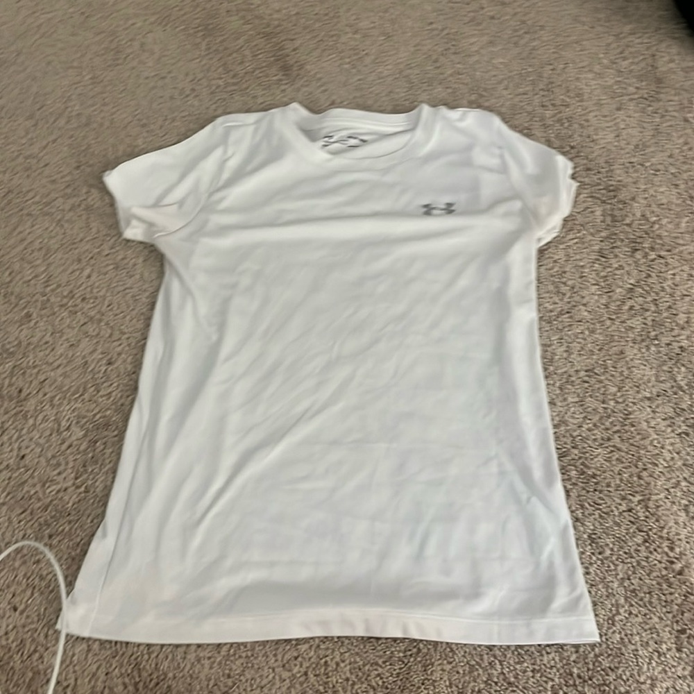Under armour white athletic shirt, xs